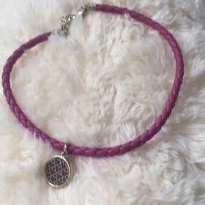 Vera Bradley chocker